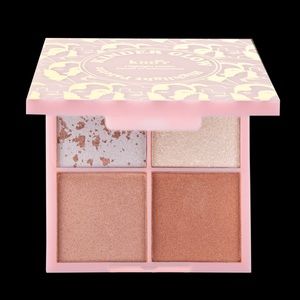 Kndr Beauty
Kinder Glow Highlight Palette